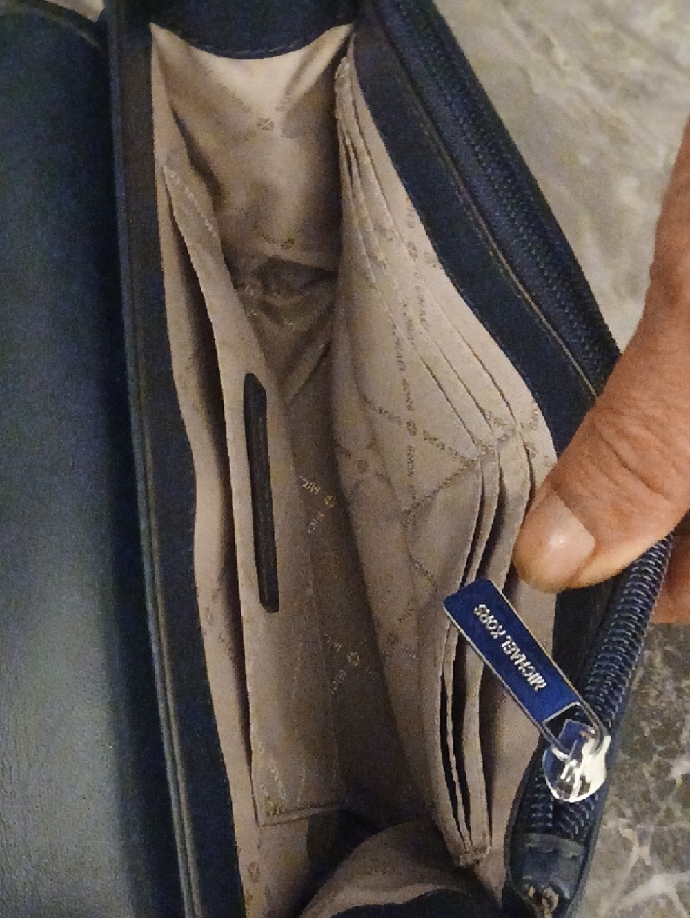 Michael Kors Rose Medium W/ Chain Crossbody - Dark Blue - Picture 8 of 12